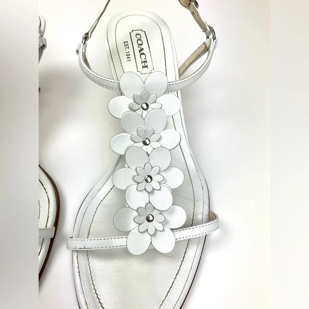 Vintage Coach Kelly Sandal - Picture 2 of 10